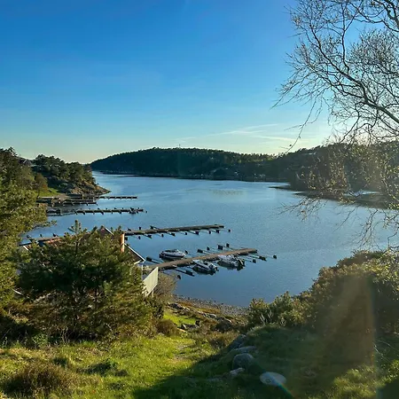 Feriehus Lys Med Naturtomt Ved Oslofjorden *